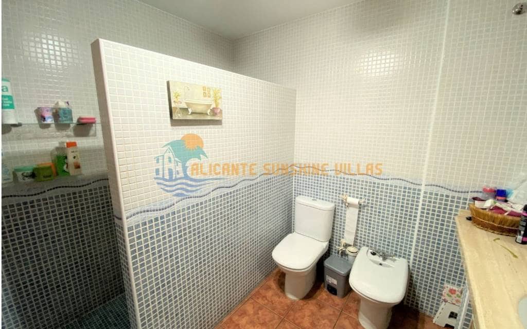 4 soveværelse Byhus til salg i Salinas med swimmingpool garage - € 190.000 (Ref: 7407271)