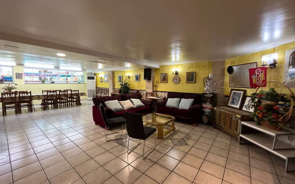 4 sovrum Hus till salu i Sax med pool garage - 415 000 € (Ref: 7414487)