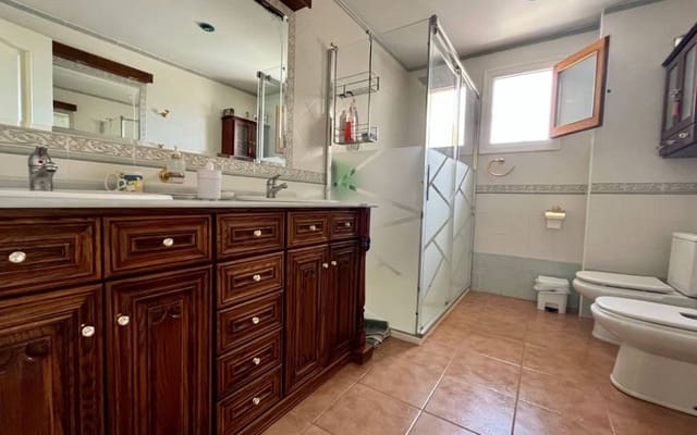 4 bedroom Townhouse for sale in Sax with pool garage - € 415,000 (Ref: 7414487)