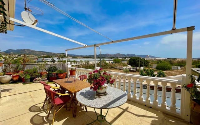 4 bedroom Townhouse for sale in Sax with pool garage - € 415,000 (Ref: 7414487)