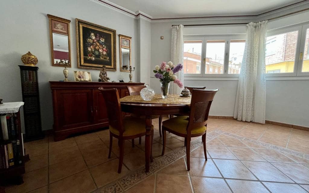 4 sovrum Hus till salu i Sax med pool garage - 415 000 € (Ref: 7414487)