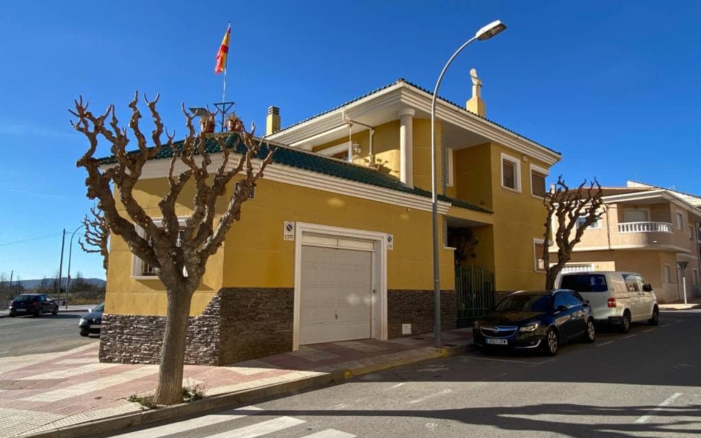 4 sovrum Hus till salu i Sax med pool garage - 415 000 € (Ref: 7414487)