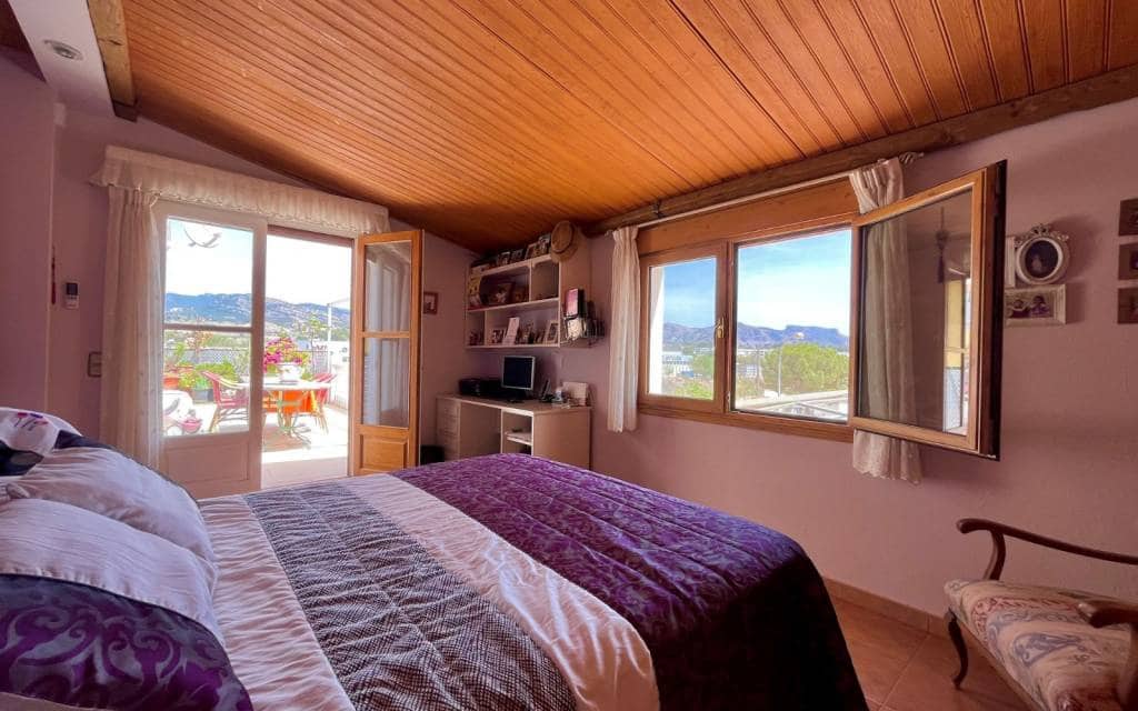 4 sovrum Hus till salu i Sax med pool garage - 415 000 € (Ref: 7414487)