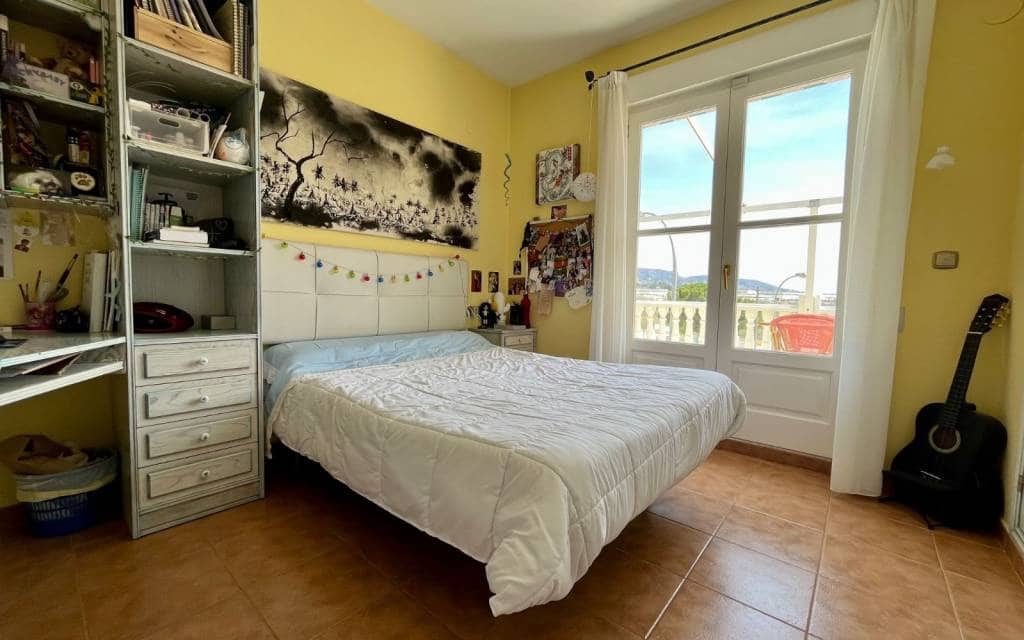 4 sovrum Hus till salu i Sax med pool garage - 415 000 € (Ref: 7414487)