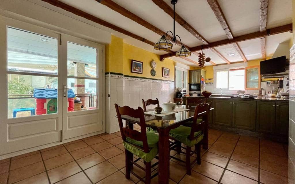 4 sovrum Hus till salu i Sax med pool garage - 415 000 € (Ref: 7414487)