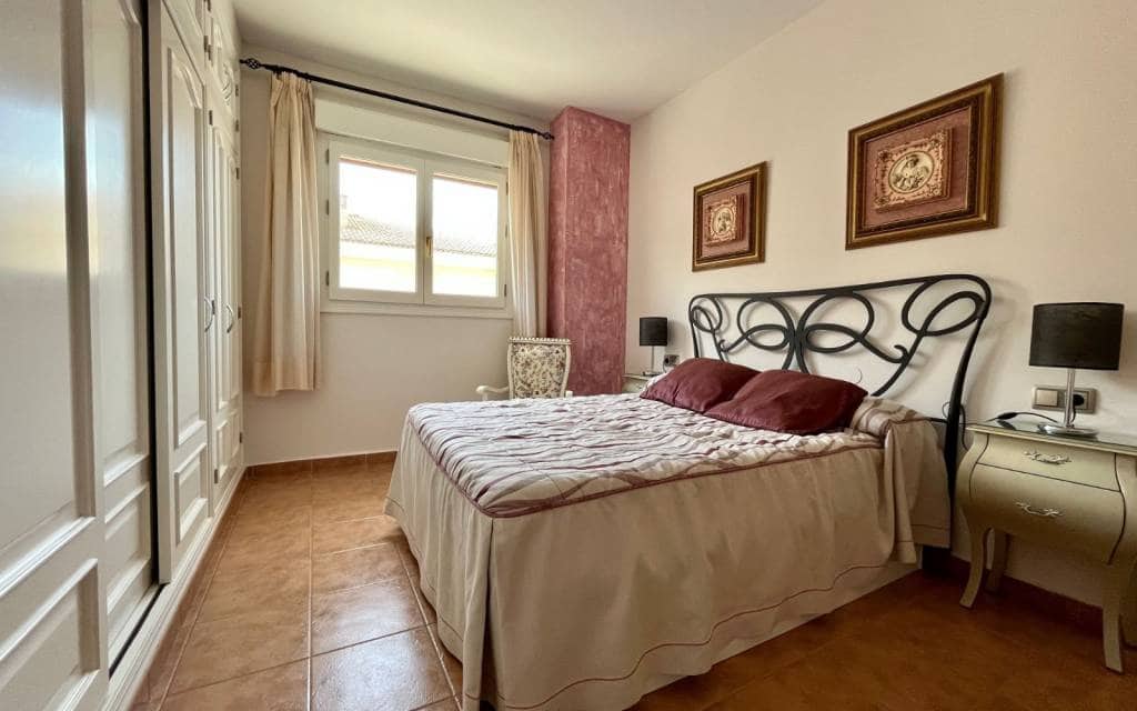 4 sovrum Hus till salu i Sax med pool garage - 415 000 € (Ref: 7414487)