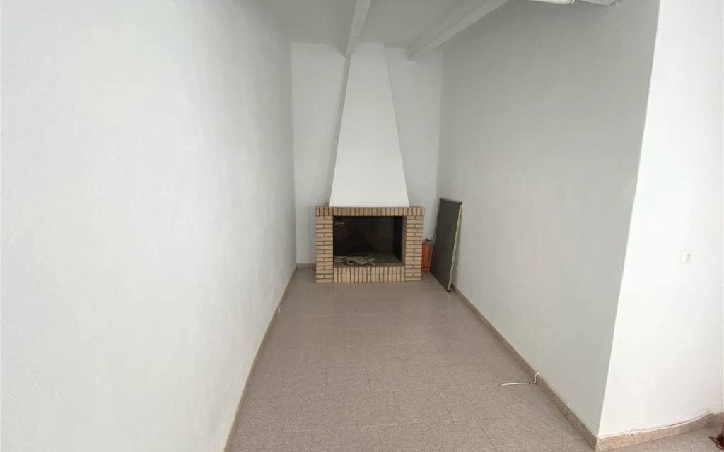 Casa de 4 habitaciones en Sax en venta - 146.000 € (Ref: 7565347)