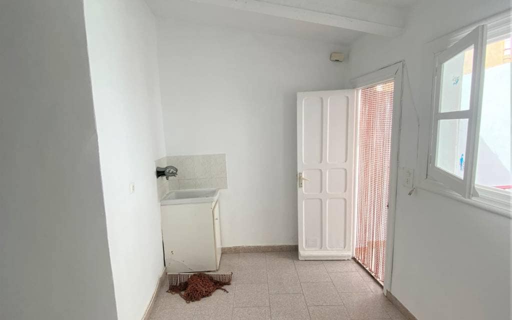 Casa de 4 habitaciones en Sax en venta - 146.000 € (Ref: 7565347)