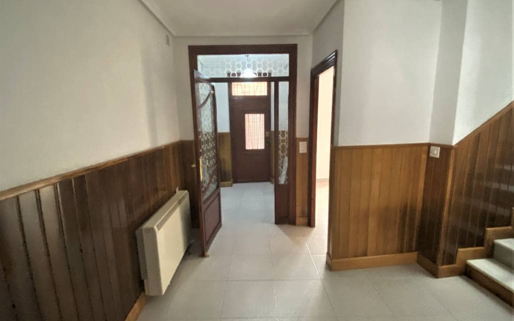 Casa de 4 habitaciones en Sax en venta - 146.000 € (Ref: 7565347)