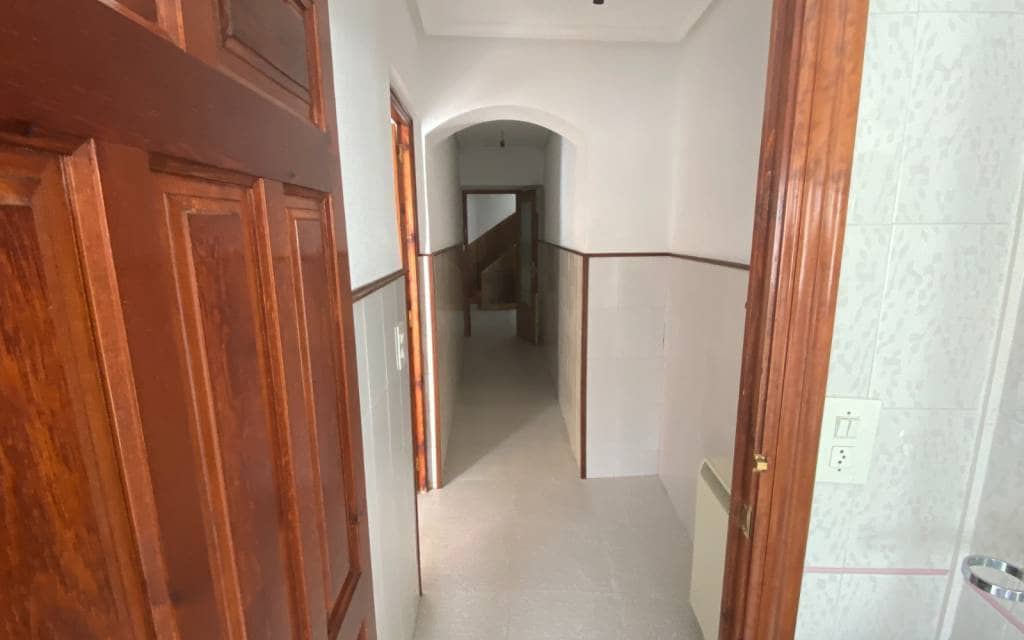 Casa de 4 habitaciones en Sax en venta - 146.000 € (Ref: 7565347)