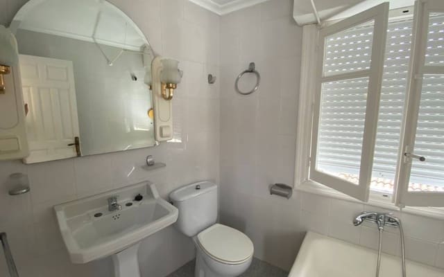 4 makuuhuone Omakotitalo myytävänä paikassa Sax - 146 000 € (Ref: 7565347)