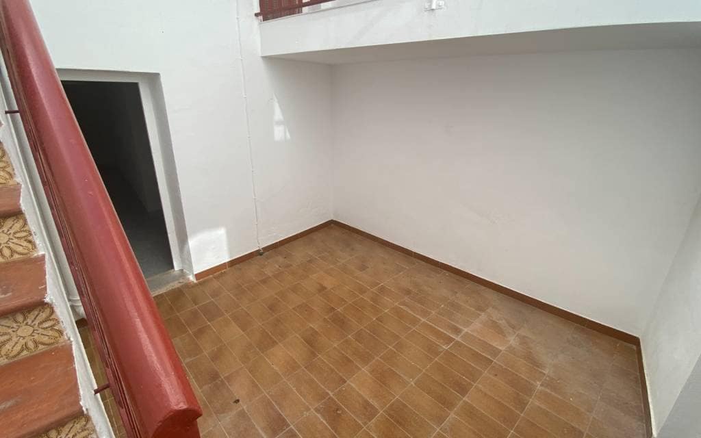 Casa de 4 habitaciones en Sax en venta - 146.000 € (Ref: 7565347)