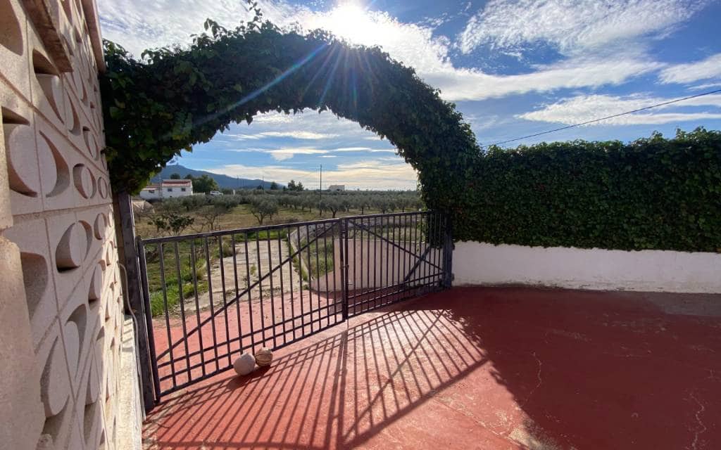 4 makuuhuone Maalaistalo myytävänä paikassa Sax mukana uima-altaan - 345 000 € (Ref: 7565355)