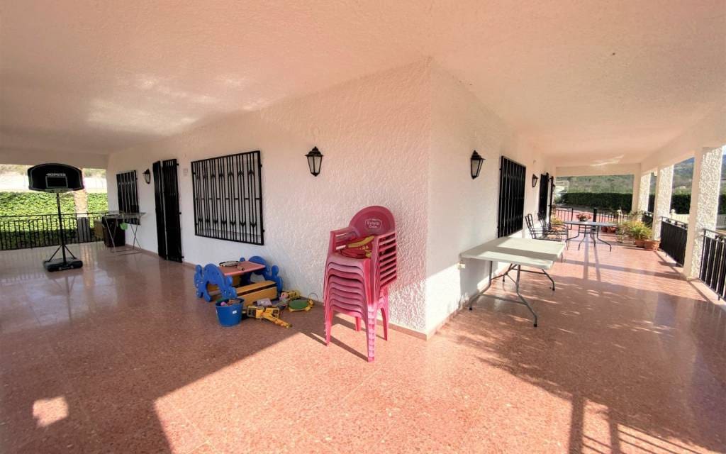 4 makuuhuone Maalaistalo myytävänä paikassa Sax mukana uima-altaan - 345 000 € (Ref: 7565355)