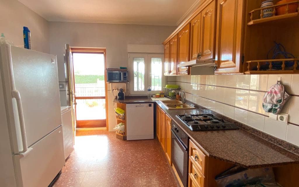 4 makuuhuone Maalaistalo myytävänä paikassa Sax mukana uima-altaan - 345 000 € (Ref: 7565355)