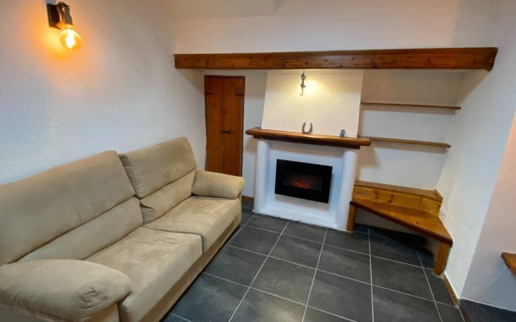 Maison de Ville de 3 chambres à louer à Castalla - 675 € (Ref: 7582564)