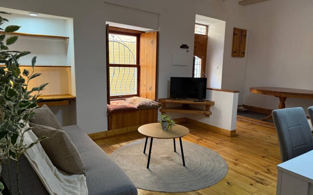 Maison de Ville de 3 chambres à louer à Castalla - 675 € (Ref: 7582564)