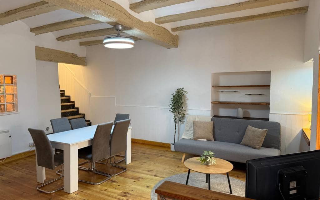 Maison de Ville de 3 chambres à louer à Castalla - 675 € (Ref: 7582564)