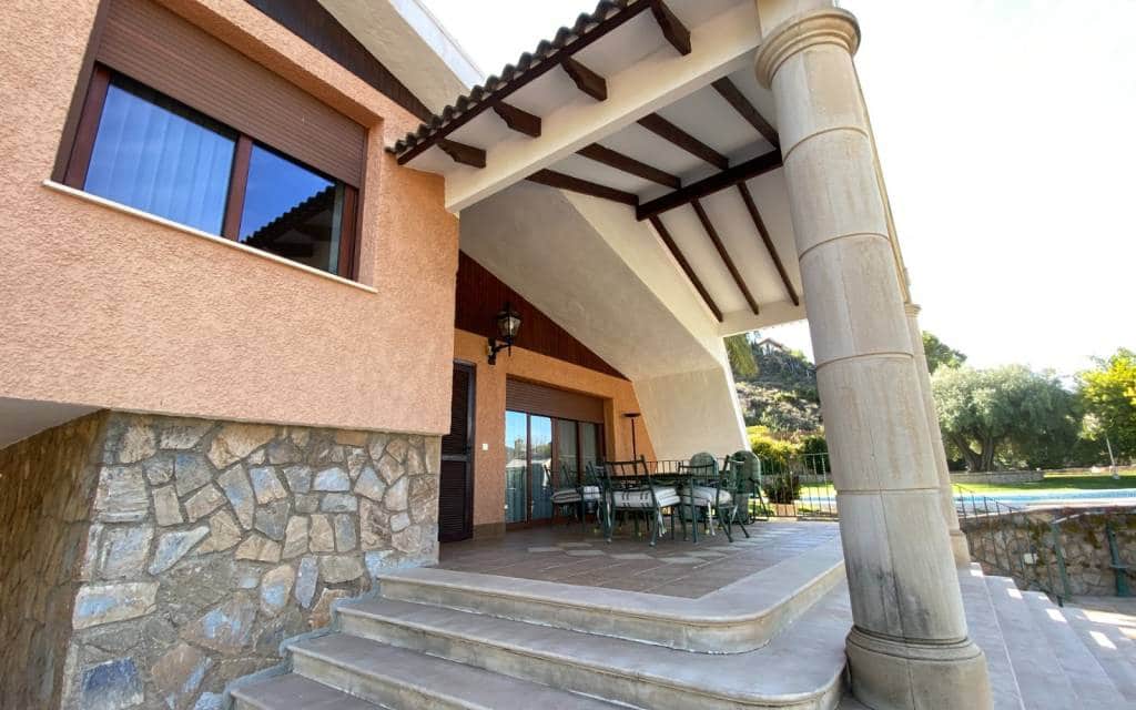 5 slaapkamer Villa te koop in Petrel / Petrer met zwembad - € 499.995 (Ref: 7875716)