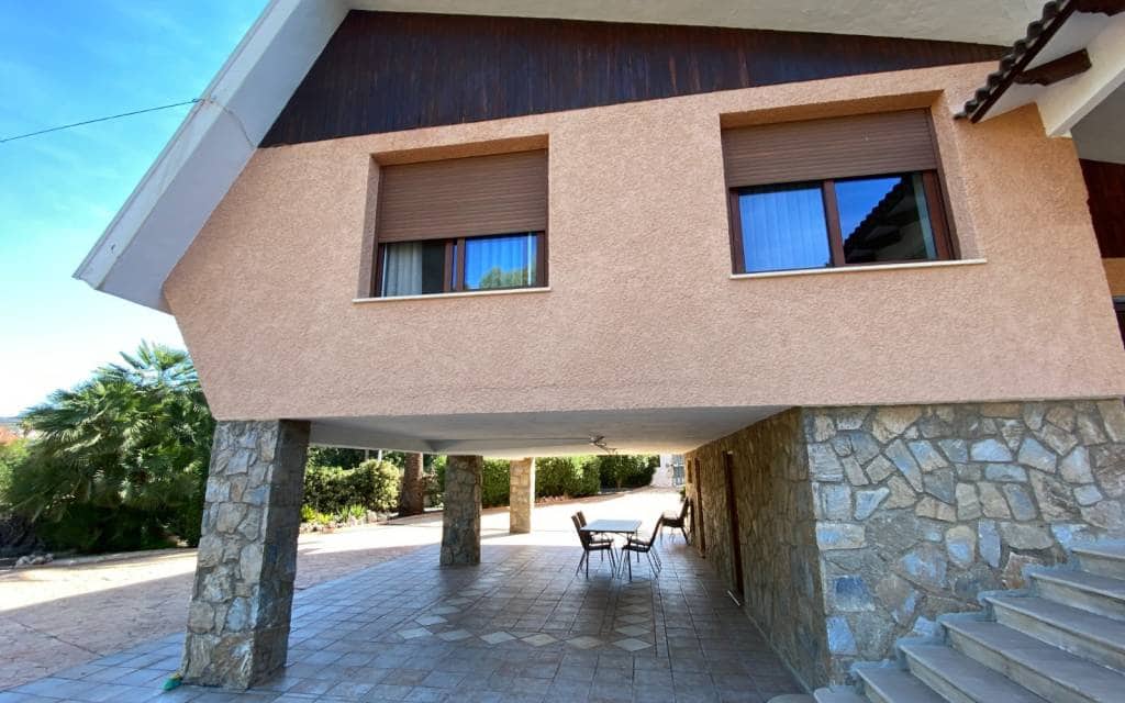 5 slaapkamer Villa te koop in Petrel / Petrer met zwembad - € 499.995 (Ref: 7875716)