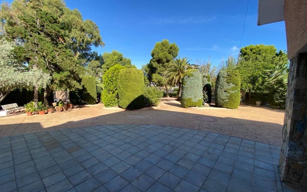 5 slaapkamer Villa te koop in Petrel / Petrer met zwembad - € 499.995 (Ref: 7875716)