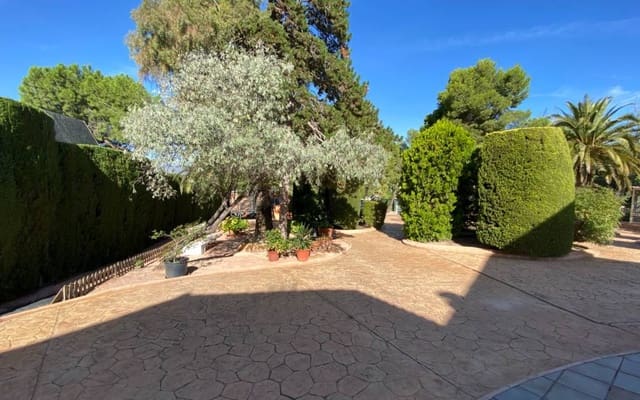 5 slaapkamer Villa te koop in Petrel / Petrer met zwembad - € 499.995 (Ref: 7875716)