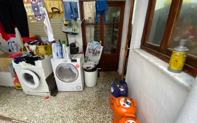 7 bedroom Apartment for sale in Sax - € 149,995 (Ref: 7882326)