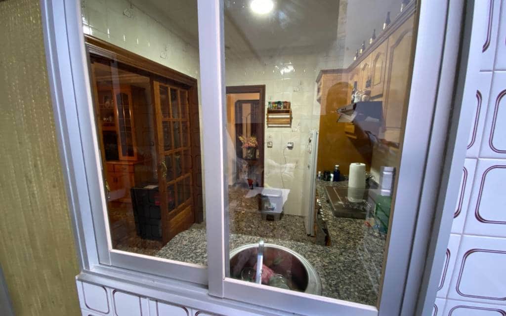 7 slaapkamer Appartement te koop in Sax - € 149.995 (Ref: 7882326)