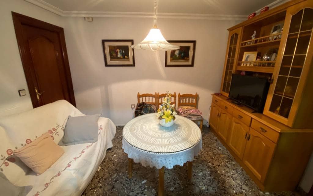 7 slaapkamer Appartement te koop in Sax - € 149.995 (Ref: 7882326)