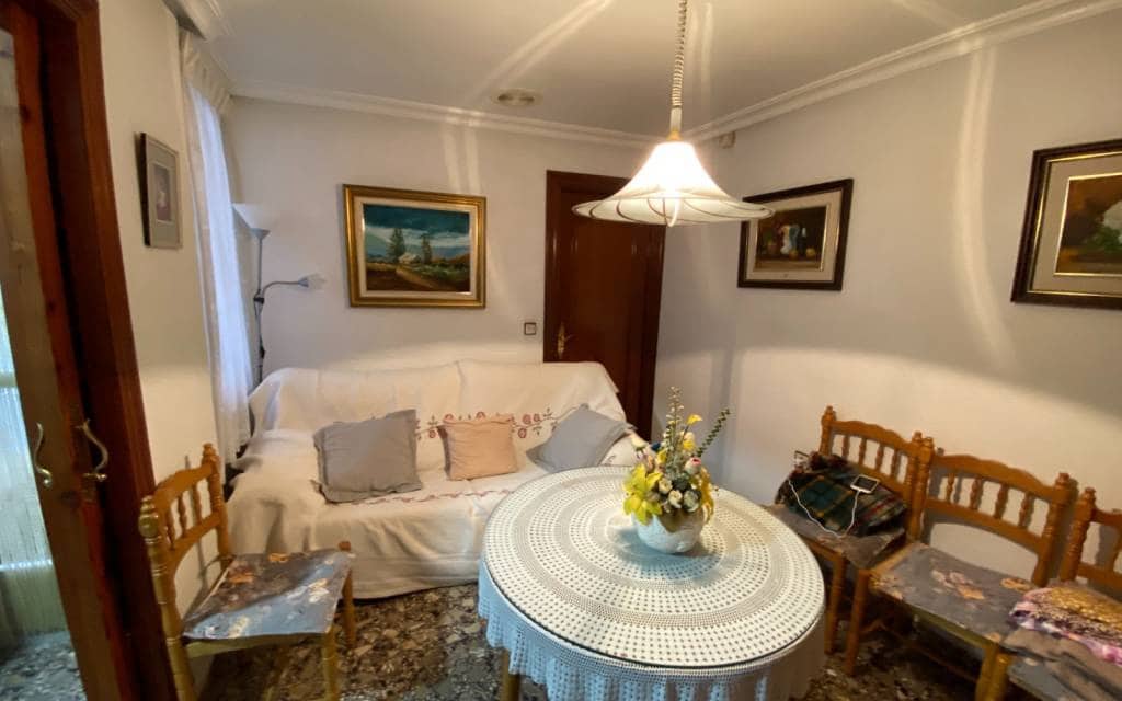 7 slaapkamer Appartement te koop in Sax - € 149.995 (Ref: 7882326)