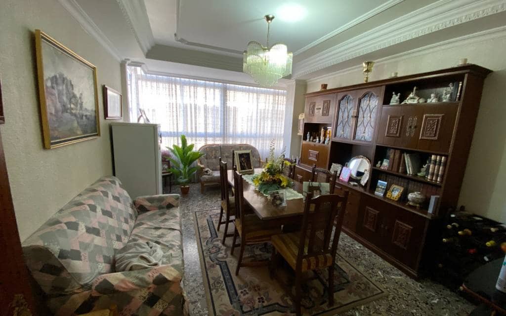 7 slaapkamer Appartement te koop in Sax - € 149.995 (Ref: 7882326)