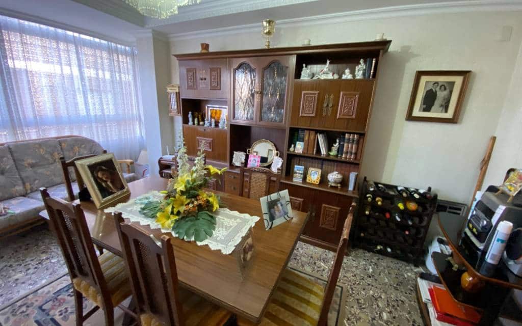 7 slaapkamer Appartement te koop in Sax - € 149.995 (Ref: 7882326)