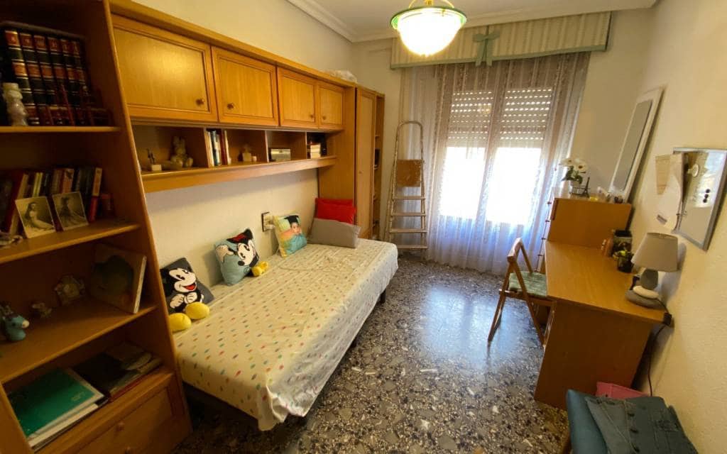 7 slaapkamer Appartement te koop in Sax - € 149.995 (Ref: 7882326)