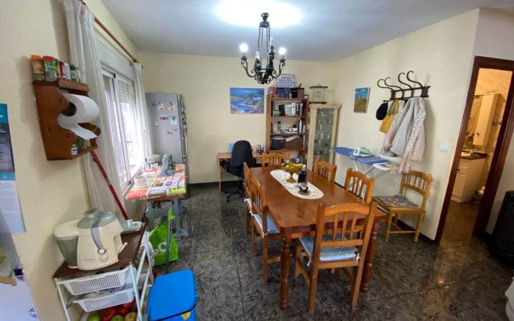 7 slaapkamer Appartement te koop in Sax - € 149.995 (Ref: 7882326)