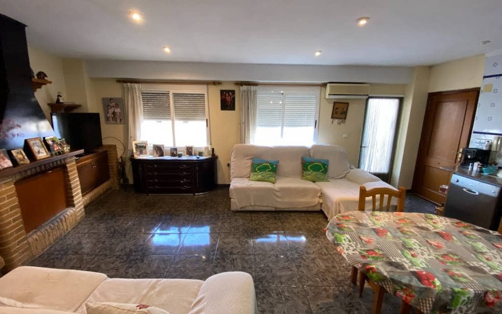 7 slaapkamer Appartement te koop in Sax - € 149.995 (Ref: 7882326)