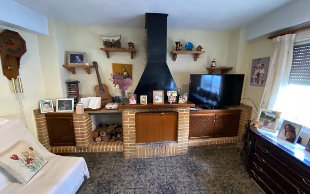 7 slaapkamer Appartement te koop in Sax - € 149.995 (Ref: 7882326)