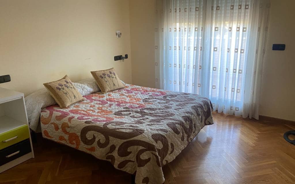 5 soveværelse Villa til salg i Elda med swimmingpool garage - € 575.000 (Ref: 7995366)