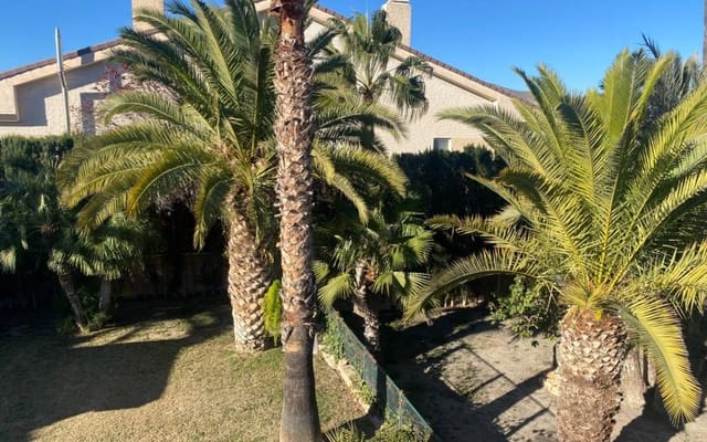 5 slaapkamer Villa te koop in Elda met zwembad garage - € 575.000 (Ref: 7995366)