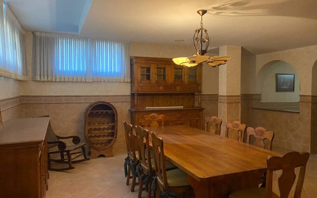 5 soveværelse Villa til salg i Elda med swimmingpool garage - € 575.000 (Ref: 7995366)