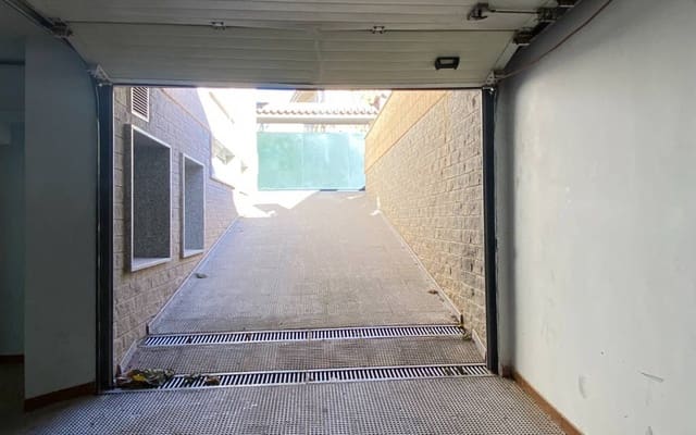 5 slaapkamer Villa te koop in Elda met zwembad garage - € 575.000 (Ref: 7995366)