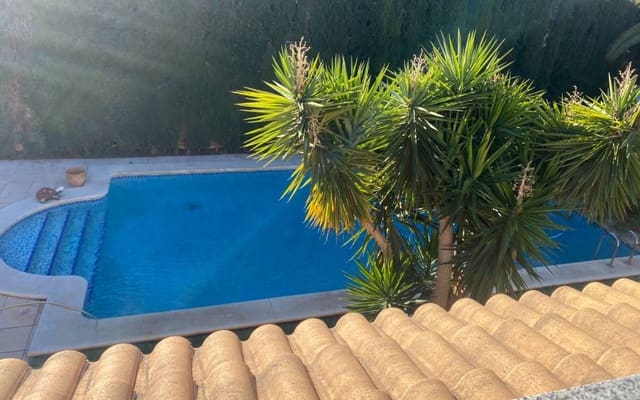 5 slaapkamer Villa te koop in Elda met zwembad garage - € 575.000 (Ref: 7995366)