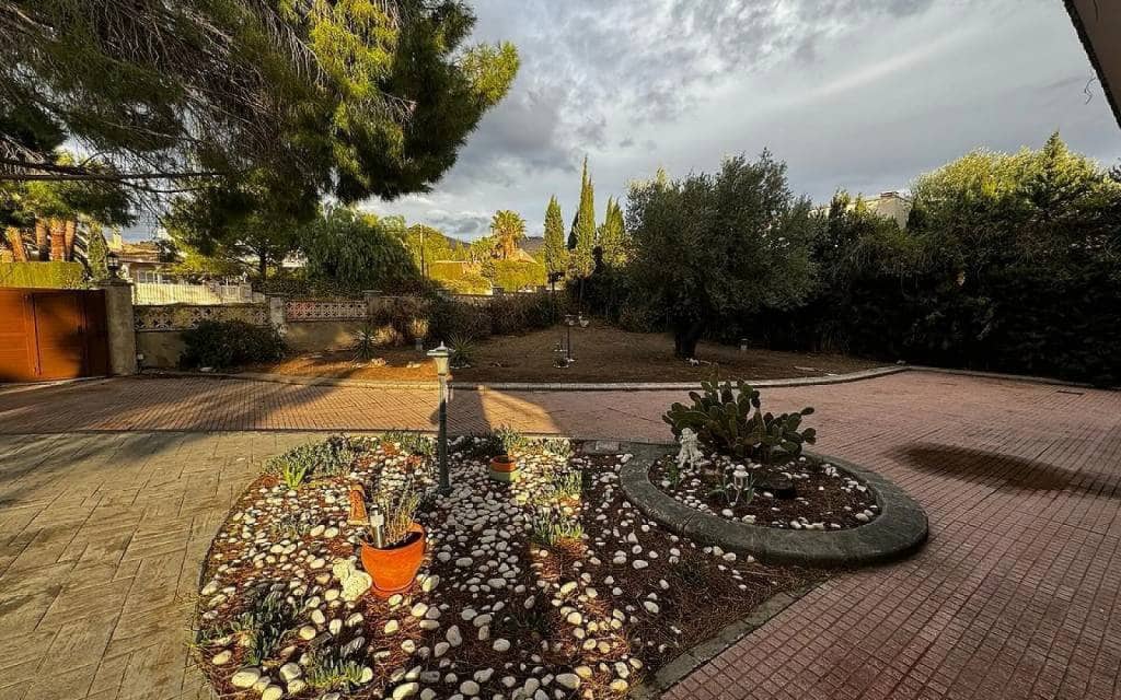 4 slaapkamer Villa te koop in Elda met zwembad garage - € 329.995 (Ref: 8183170)