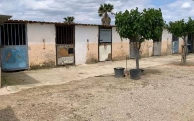 3 makuuhuone Huvila myytävänä paikassa Monforte del Cid mukana uima-altaan 
autotalli - 299 900 € (Ref: 8306059)