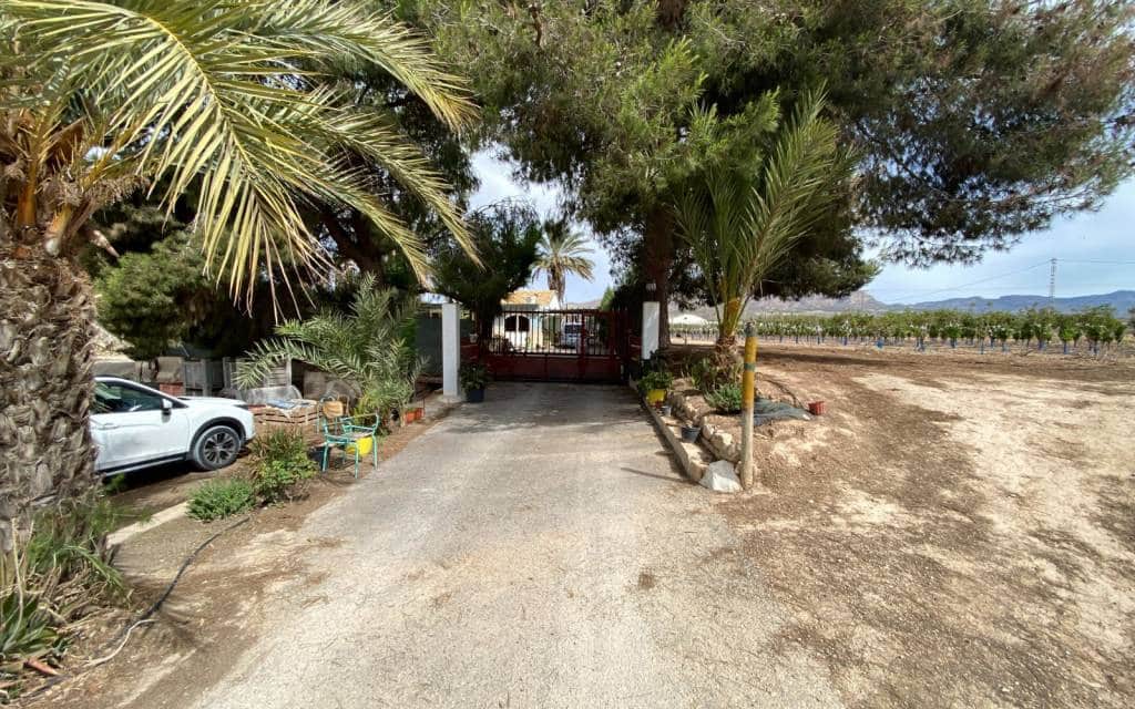 3 makuuhuone Huvila myytävänä paikassa Monforte del Cid mukana uima-altaan 
autotalli - 299 900 € (Ref: 8306059)