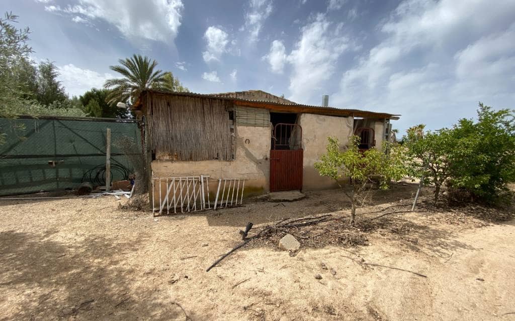 3 makuuhuone Huvila myytävänä paikassa Monforte del Cid mukana uima-altaan 
autotalli - 299 900 € (Ref: 8306059)