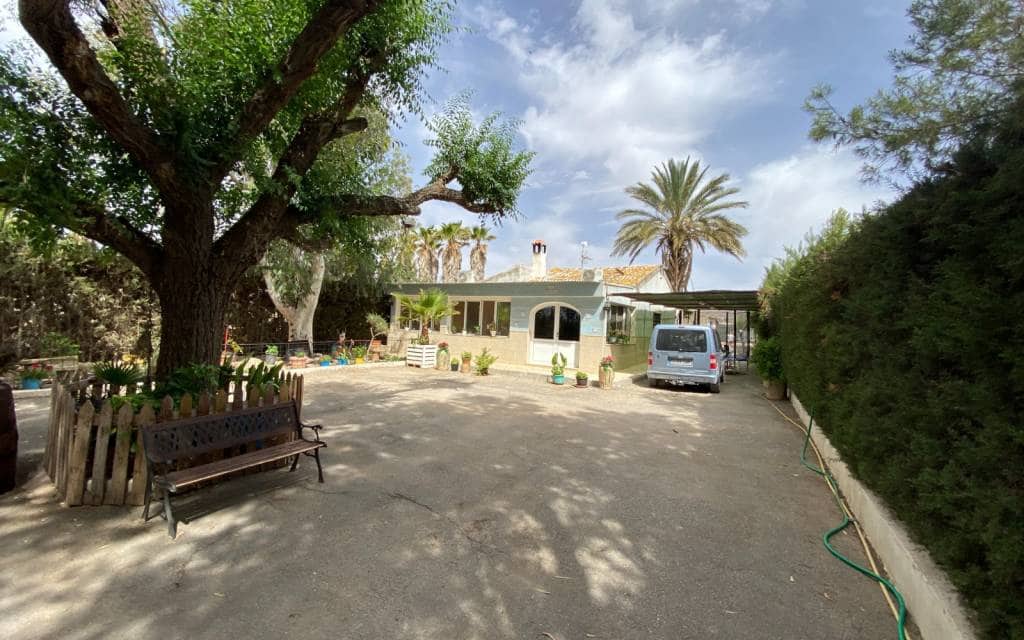 3 makuuhuone Huvila myytävänä paikassa Monforte del Cid mukana uima-altaan 
autotalli - 299 900 € (Ref: 8306059)