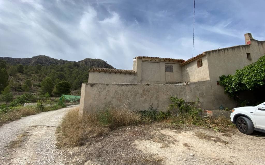 4 soverom Finca/Herregård til salgs i Elda med garasje - € 80 000 (Ref: 8314900)