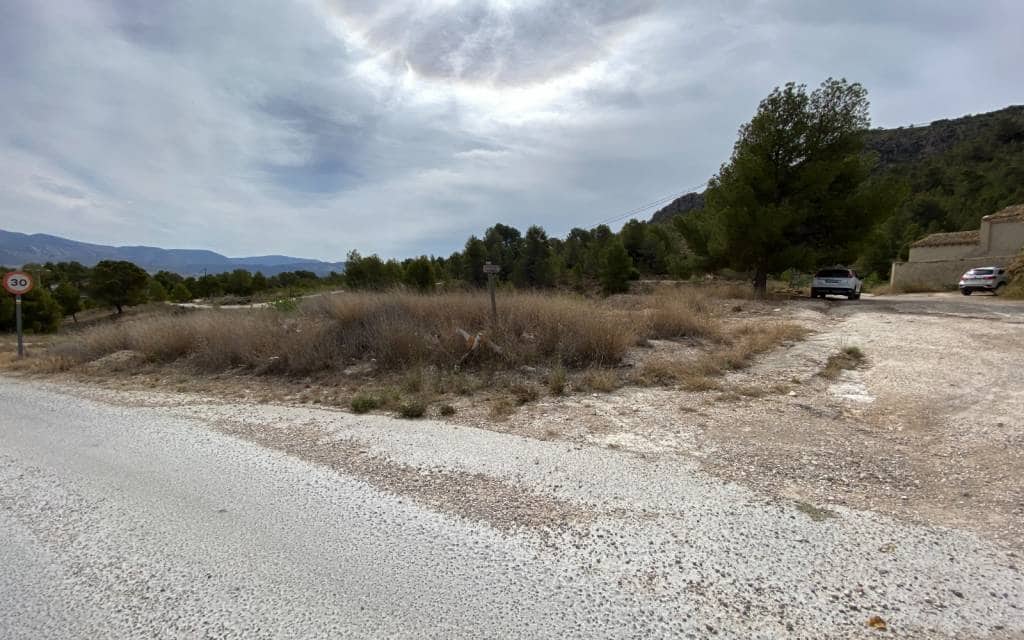 4 soverom Finca/Herregård til salgs i Elda med garasje - € 80 000 (Ref: 8314900)