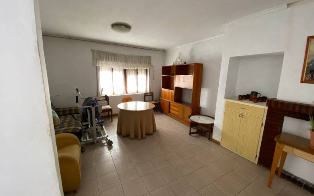 12 soverom Hus til salgs i Sax med svømmebasseng garasje - € 99 995 (Ref: 8404209)