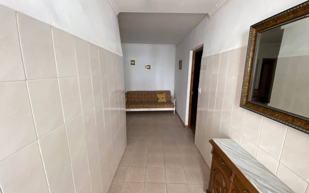 12 soverom Hus til salgs i Sax med svømmebasseng garasje - € 99 995 (Ref: 8404209)